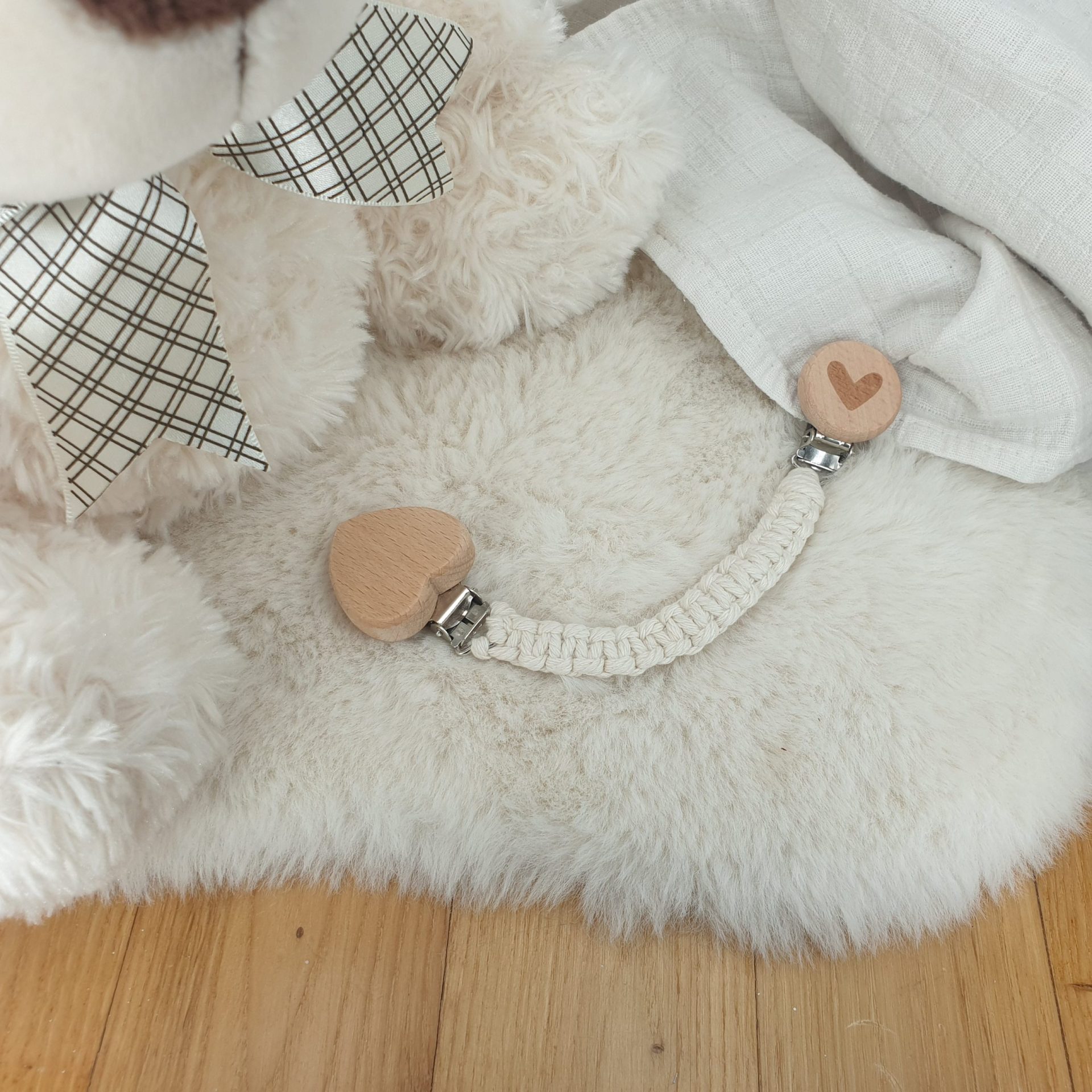 Attache Doudou - Beige & Attaches Coeur