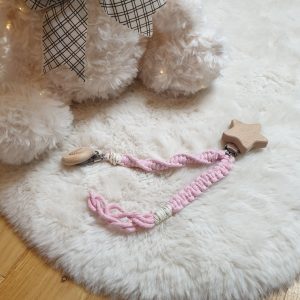Attache Doudou et Tétine – Rose & Attaches Étoiles et Arc-En-Ciel